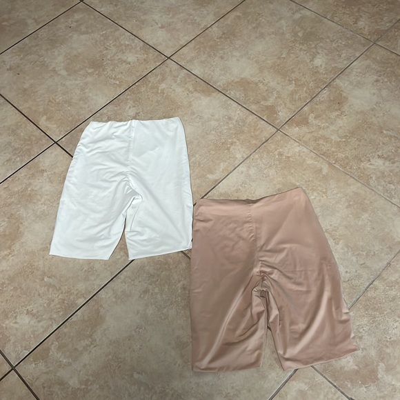 Neutral Biker Shorts - Picture 2 of 2